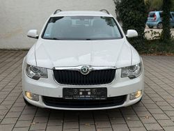 Weiß Gebraucht 2013 Skoda Superb Exclusive Kombi | 4.999 € (Fairer Preis)