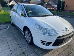 Weiß Gebraucht 2009 Citroën C4 Limousine | 3.750 € (Etwas zu teuer)