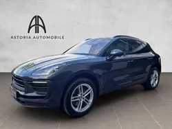 Vulkangraumetallic Gebraucht 2022 Porsche Macan SUV | 61.911 € (Guter Preis)