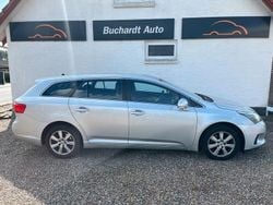Silber Gebraucht 2015 Toyota Avensis Limited Limousine | 5.000 € (Fairer Preis)