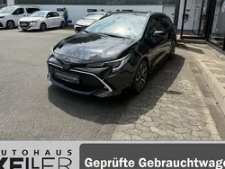 Schwarz Gebraucht 2021 Toyota Corolla Lounge Kombi | 23.890 € (Fairer Preis)