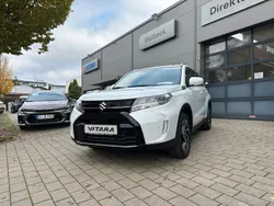 Weiß Gebraucht 2025 Suzuki Vitara Comfort+ SUV | 25.390 € (Fairer Preis)