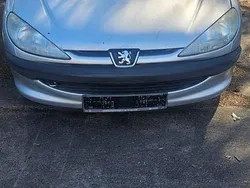 Silber Gebraucht 2002 Peugeot 206 Kombi | 1.400 €