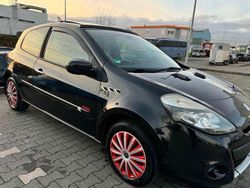 Schwarz Gebraucht 2010 Renault Clio II Kleinwagen | 3.000 €