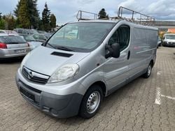Silber Gebraucht 2012 Opel Vivaro Van | 6.980 € (Fairer Preis)