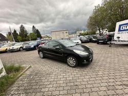 Farbe schwarzobsidien/metallic Gebraucht 2010 Peugeot 207 Roland Garros Cabrio | 2.900 € (Fairer Preis)