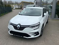 Perlmuttweiß (metallic) Gebraucht 2023 Renault Mégane GrandTour Techno Kombi | 26.890 € (Teuer)