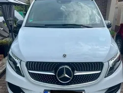 Weiß Gebraucht 2021 Mercedes V300 Edition Van / Kleinbus | 55.000 € (Fairer Preis)