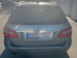 Grau Gebraucht 2011 Mercedes E250 Limousine | 12.200 €