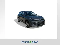 Delfingrau metallic Neu 2025 VW Tiguan Life SUV | 41.985 € (Guter Preis)