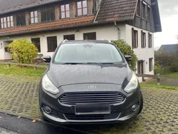 Grau Gebraucht 2016 Ford S-MAX Titanium Van / Kleinbus | 9.300 € (Guter Preis)