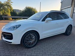 Weiß Gebraucht 2018 Porsche Cayenne SUV | 63.900 €