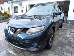 Blau Gebraucht 2015 Nissan X-Trail Tekna SUV | 14.900 € (Fairer Preis)