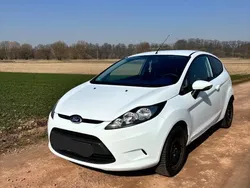 Weiß Gebraucht 2009 Ford Fiesta Trend Kleinwagen | 3.500 € (Fairer Preis)