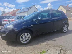 Schwarz Gebraucht 2018 Fiat Punto More Kleinwagen | 8.295 € (Fairer Preis)