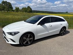 Weiß Gebraucht 2023 Mercedes CLA180 Shooting Brake Kombi | 28.300 € (Fairer Preis)