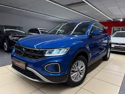 Blau Gebraucht 2022 VW T-Roc Life SUV | 21.999 € (Fairer Preis)
