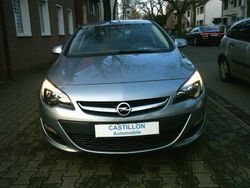 Silber Gebraucht 2012 Opel Astra Selection Limousine | 5.500 € (Fairer Preis)