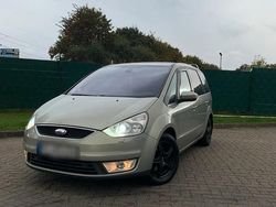 Silber Gebraucht 2008 Ford Galaxy Van / Kleinbus | 4.300 € (Fairer Preis)