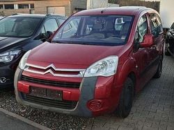 Luziferrot met Gebraucht 2011 Citroën Berlingo Van / Kleinbus | 5.999 € (Fairer Preis)