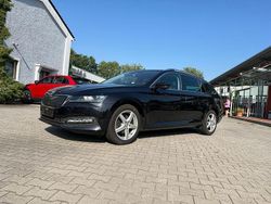 Schwarz magic perleffekt Gebraucht 2021 Skoda Superb Style Kombi | 27.990 € (Fairer Preis)