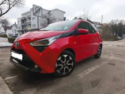 Rot Gebraucht 2019 Toyota Aygo Kleinwagen | 7.600 € (Fairer Preis)