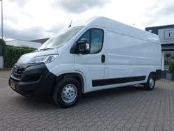 Weiß Gebraucht 2022 Opel Movano Edition Van | 21.950 € (Guter Preis)