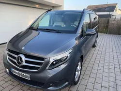 Grau Gebraucht 2016 Mercedes V250 Van / Kleinbus | 42.770 € (Fairer Preis)