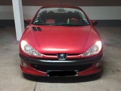 Rot Gebraucht 2003 Peugeot 206 CC Platinum Cabrio | 1.950 € (Fairer Preis)