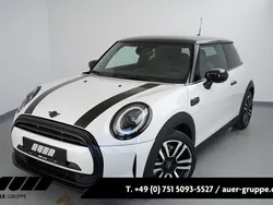 Weiß Gebraucht 2024 Mini Cooper Kleinwagen | 28.990 € (Fairer Preis)