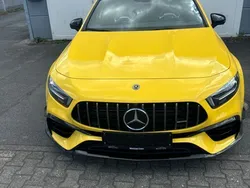 Gelb Gebraucht 2020 Mercedes A45 AMG AMG Limousine | 39.850 € (Fairer Preis)