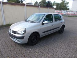 Silber Gebraucht 2003 Renault Clio II Kleinwagen | 1.499 € (Guter Preis)