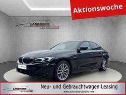 Saphir schwarz (metallic) Gebraucht 2025 BMW 318 Limousine | 32.440 € (Guter Preis)