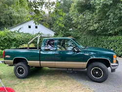 Grün Gebraucht 1996 Chevrolet Silverado SUV | 21.500 €