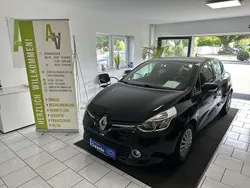 Schwarz Gebraucht 2017 Renault Clio IV Experience Kleinwagen | 6.990 €
