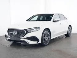 Weiß Gebraucht 2024 Mercedes E220 AMG line Limousine | 56.480 € (Fairer Preis)