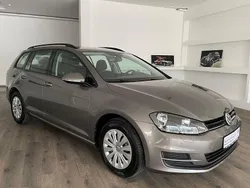 Grau Gebraucht 2015 VW Golf VII Trendline Kombi | 9.990 € (Fairer Preis)