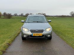 Grau Gebraucht 2007 Subaru Outback Kombi | 3.950 €