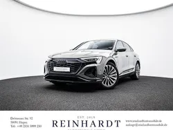 Chronosgrau metallic Gebraucht 2024 Audi Q8 e-tron S-Line SUV | 67.910 € (Etwas zu teuer)