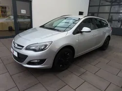 Silber Gebraucht 2014 Opel Astra Kombi | 3.385 € (Fairer Preis)