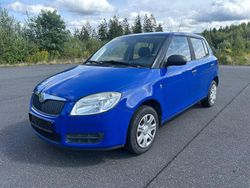 Blau Gebraucht 2009 Skoda Fabia Kleinwagen | 3.580 € (Fairer Preis)