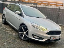 Silber Gebraucht 2016 Ford Focus Business Edition Kombi | 10.750 € (Teuer)