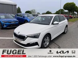 Candyweiss Gebraucht 2021 Skoda Scala Style Kleinwagen | 16.499 € (Fairer Preis)