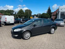 Schwarz Gebraucht 2011 Fiat Linea Limousine | 1.999 €