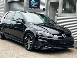 Deep black perleffekt (metallic) Gebraucht 2017 VW Golf VII GTD Limousine | 19.880 € (Etwas zu teuer)