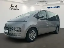 Shimmering silver metallic Gebraucht 2024 Hyundai Staria Trend Van | 44.990 € (Fairer Preis)