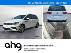 Weiß Gebraucht 2018 VW Touran Join Van / Kleinbus | 20.460 € (Fairer Preis)