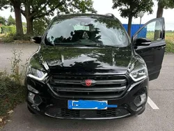 Schwarz Gebraucht 2018 Ford Kuga ST-Line SUV | 9.900 €