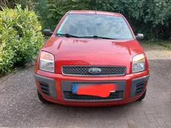 Rot Gebraucht 2007 Ford Fusion Style Kombi | 2.600 € (Fairer Preis)