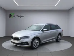 Silber Gebraucht 2024 Skoda Octavia Ambition Kombi | 33.490 € (Guter Preis)
